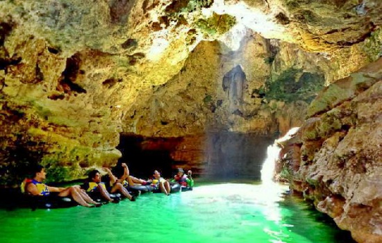 Wisata Goa Pindul Yogyakarta